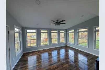 305 Garden Ct, Richland, PA 15044 - Photo 9