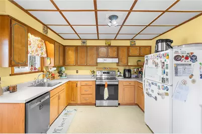 5488 Perry Highway, Wilmington Township, PA 16156 - Photo 13