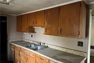 327 3rd St, Leechburg Boro, PA 15656 - Photo 19