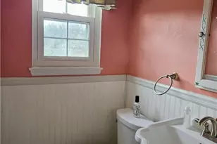 5625 Sandra Dr, Bethel Park, PA 15236 - Photo 13