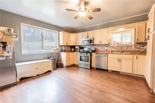 437 Roseville Rd, Perry Township, PA 16041 - Photo 5