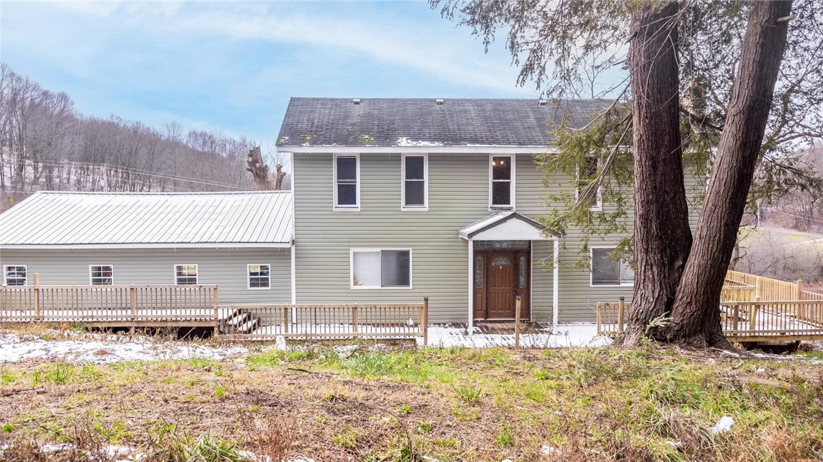 437 Roseville Rd, Perry Township, PA 16041 - MLS 1731984 - Coldwell Banker