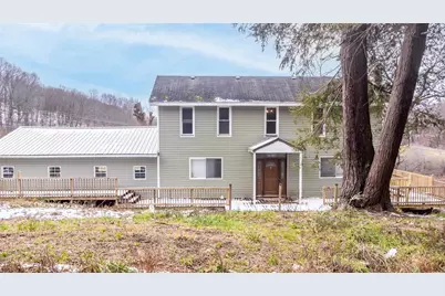 437 Roseville Rd, Perry Township, PA 16041 - Photo 1