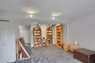 115 Forest Dr, Seven Fields Boro, PA 16046 - Photo 37