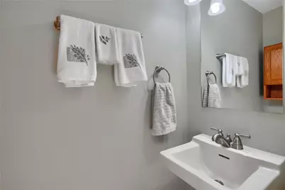 115 Forest Dr, Seven Fields Boro, PA 16046 - Photo 15