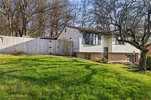 667 Harborview Dr, Pittsburgh, PA 15239 - Photo 3