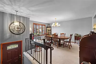 667 Harborview Dr, Pittsburgh, PA 15239 - Photo 5