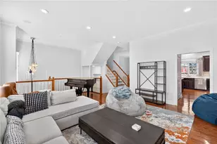 4709 Wallingford, Pittsburgh, PA 15213 - Photo 3