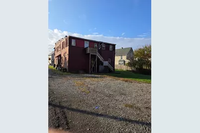 1229 N Sharpsville Ave, Sharon, PA 16146 - Photo 3