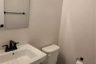 1007 Wellington Ct, Penn Twp, PA 15644 - Photo 3