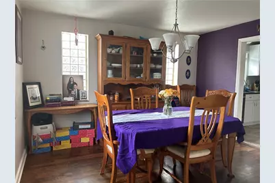 1070 Arbor Dr, Green Tree, PA 15220 - Photo 9