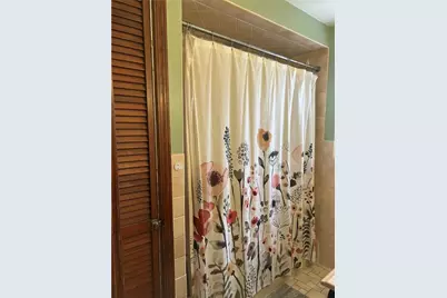 1070 Arbor Dr, Green Tree, PA 15220 - Photo 27