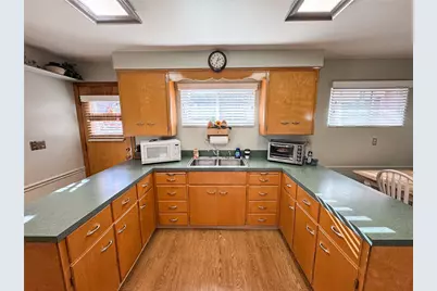 1414 Lincoln Way #1, White Oak, PA 15131 - Photo 11