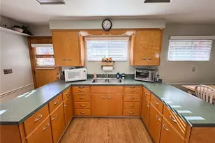 1414 Lincoln Way, White Oak, PA 15131 - Photo 11