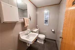 1414 Lincoln Way, White Oak, PA 15131 - Photo 29