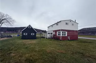 23 Glenwood Ave, Bairdford, PA 16701 - Photo 7