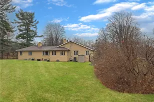 1305 Mercer Ave, Hermitage, PA 16148 - Photo 3