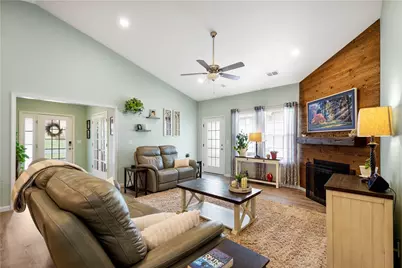 1704 Seminole Circle, Chippewa Township, PA 15010 - Photo 9