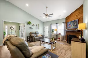 1704 Seminole Cir, Chippewa Township, PA 15010 - Photo 9