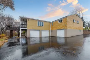 51 Bellview Cir, Robinson Twp, PA 15136 - Photo 3