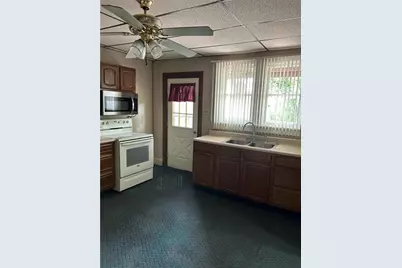 104 Whyle Ave, North Union Township, PA 15401 - Photo 5