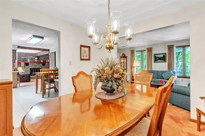 454 Cherokee Dr, Center Township, PA 16001 - Photo 17