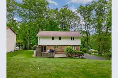 454 Cherokee Dr, Center Township, PA 16001 - Photo 7