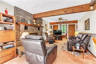 454 Cherokee Dr, Center Township, PA 16001 - Photo 11