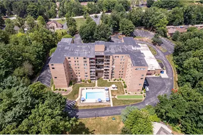 3 Alta Vita Dr #205, Hempfield Township, PA 15601 - Photo 5