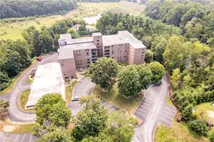 3 Alta Vita Dr, Hempfield Township, PA 15601 - Photo 7