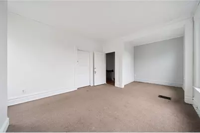 241 Watson Blvd, Observatory Hill, PA 15214 - Photo 9