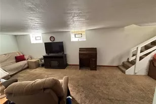 1451 Hillcrest St, South Strabane, PA 15301 - Photo 13