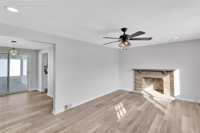 5922 Wallace Ave, Bethel Park, PA 15102 - Photo 13