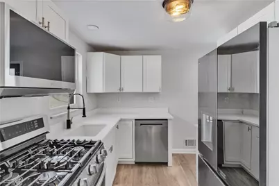 5922 Wallace Ave, Bethel Park, PA 15102 - Photo 17