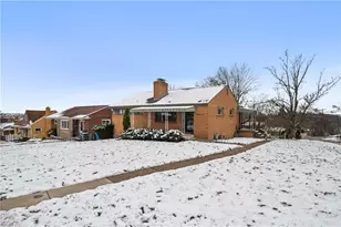 1902 Worcester Dr, Scott Township, PA 15243 - Photo 25