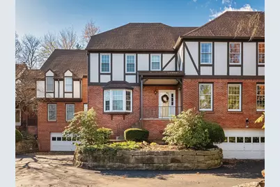 232 Thornberry Cir, Pittsburgh, PA 15234 - Photo 1