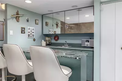 2120 Greentree Road #511E, Scott Township, PA 15220 - Photo 7