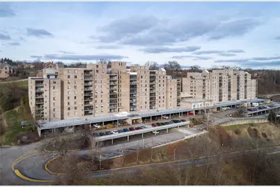 2120 Greentree Road #511E, Scott Township, PA 15220 - Photo 1