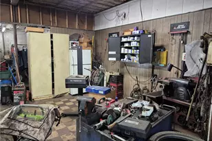 2702 Saw Mill Run Blvd, Pittsburgh, PA 15227 - Photo 9