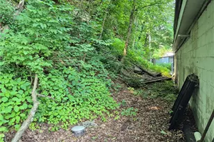 2702 Saw Mill Run Blvd, Pittsburgh, PA 15227 - Photo 7