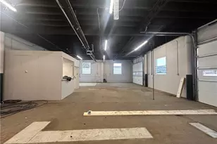 97 Clyde St, Wayne Township, PA 16117 - Photo 7