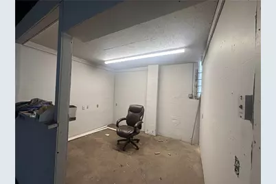 97 Clyde Street, Wayne Township, PA 16117 - Photo 9