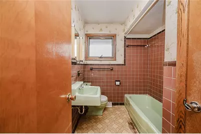 896 Fairman Ave, White Township, PA 15701 - Photo 9