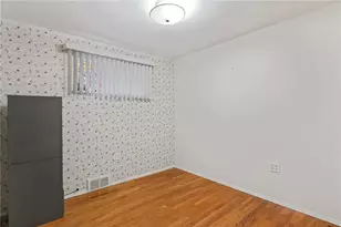 34 Sterling Dr, Robinson Twp, PA 15108 - Photo 11