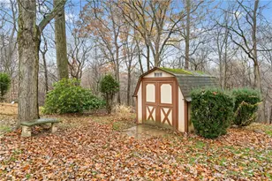 34 Sterling Dr, Robinson Twp, PA 15108 - Photo 19