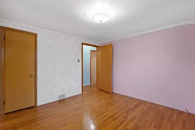 34 Sterling Dr, Robinson Twp, PA 15108 - Photo 7