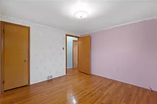 34 Sterling Dr, Robinson Twp, PA 15108 - Photo 7