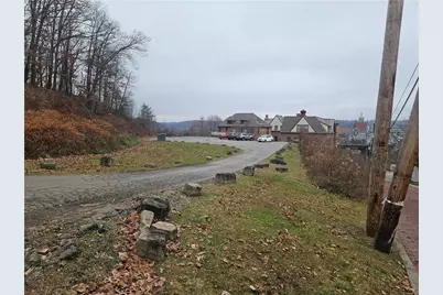 700 S Main St, Butler, PA 16001 - Photo 3