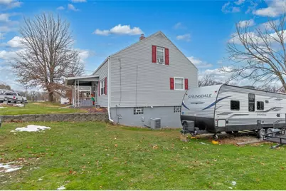 20 Crawford St, North Union Township, PA 15401 - Photo 3