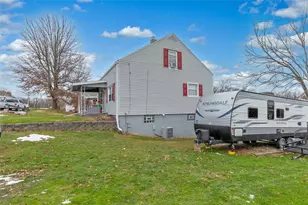 20 Crawford St, North Union Township, PA 15401 - Photo 3